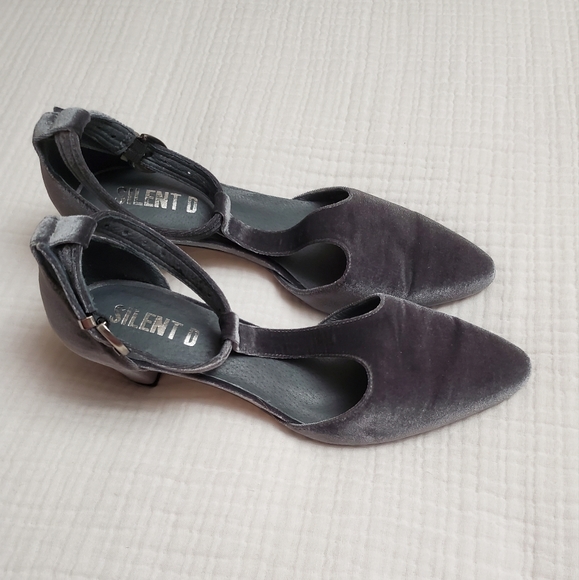 SILENT D Anthropologie Grey Velvet Velour Shoes Heels Size 39 Classic Boho Chic - Picture 11 of 12
